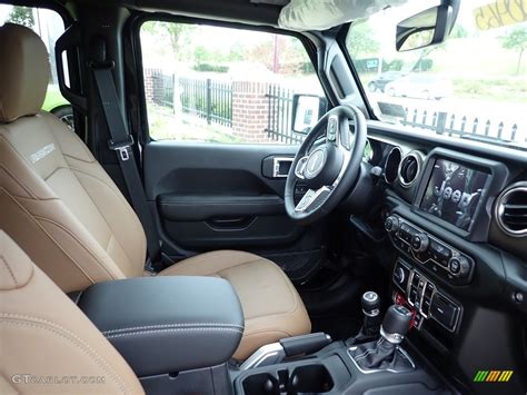 Blackdark Saddle Interior 2020 Jeep Gladiator Rubicon 4x4 Photo