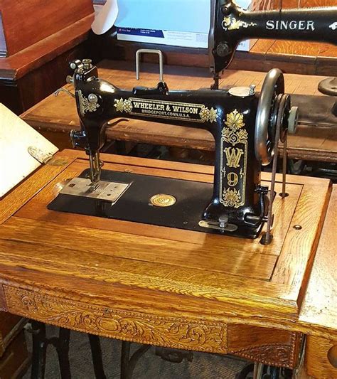 Wheeler And Wilson Model D9 Sewing Machine 1892