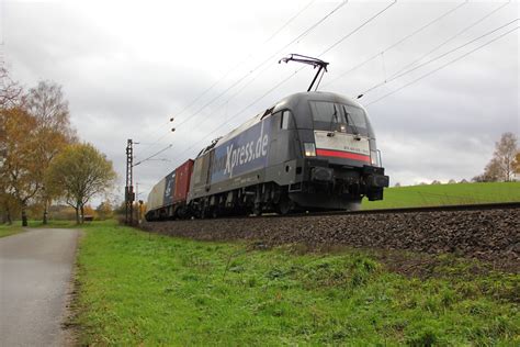 182 508 ES 64 U2 008 Mit Containerzug In Fahrtrichtung Norden