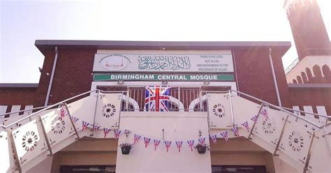 Birmingham Central Mosque Prayer Times in Highgate