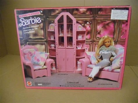 Pin By Patrici Kreigh On Dollywollydoodles Barbie Doll House Barbie