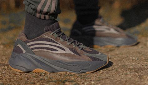 Imágenes adidas Yeezy Boost 700 v2 Geode Backseries