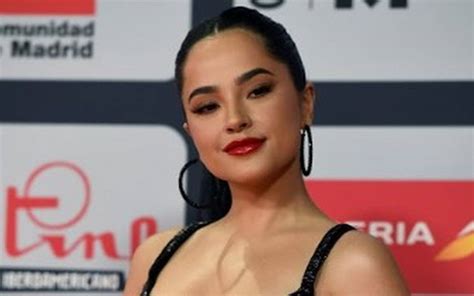 Becky G vuelve a sus orígenes con Ya acabó grabada en regional