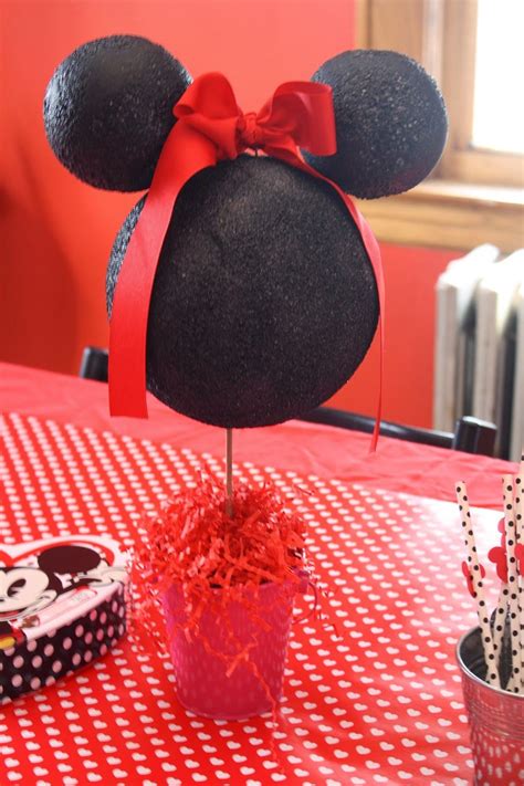 Make A Mickey Centerpiece Quick And Easy The Chirping Moms Mickey And