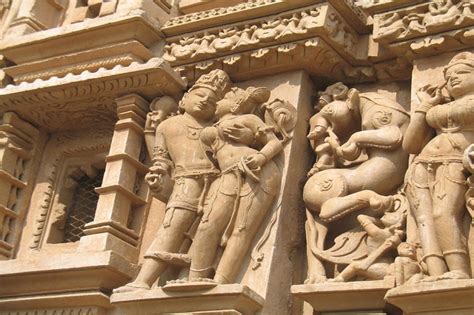 Khajuraho Temple | Best Indian Temple Sculpture - India unbound