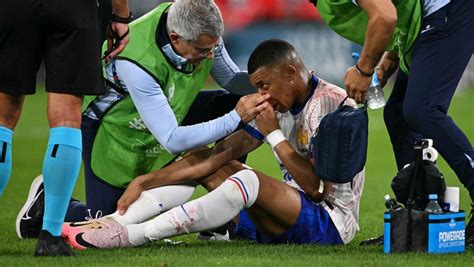 Kylian Mbappé A Le Nez Cassé La Presse Espagnole Sinquiète Pour Le