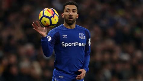 Aaron Lennon: Everton winger set for Burnley transfer - Sports Illustrated