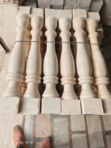 Polished White Marble Pillar Size Standard At Rs 1800 Piece In