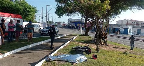 Motociclista morre ao colidir árvore em Aracaju SEnoticias