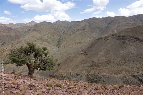 La Grande Travers E De Latlas Au Maroc Jours De Marche Travers E