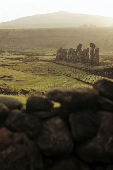 Isla De Moai Pascua Chile Imagen De Archivo Imagen De Famoso