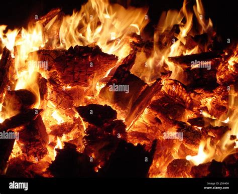 Winter Hot Cuddle Fire Conflagration Flame Flames Campfire Fireplace Stove Stock Photo Alamy
