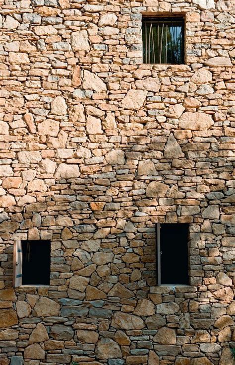 Provence Une Maison Neuve Taill E En Pierres S Ches Maisons Neuves