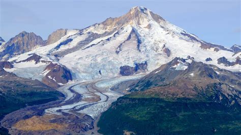 The Active Volcano In Alaska Iliamna Youtube