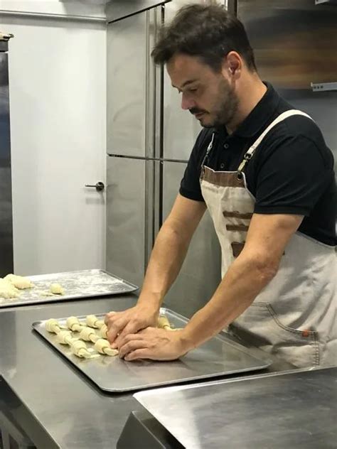 Franco Del P Polo Y Sus Confites Argentinos Comer Y Beber