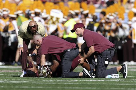 Minnesota Wr Autman Bell Needs Season Ending Surgery On Leg Ap News