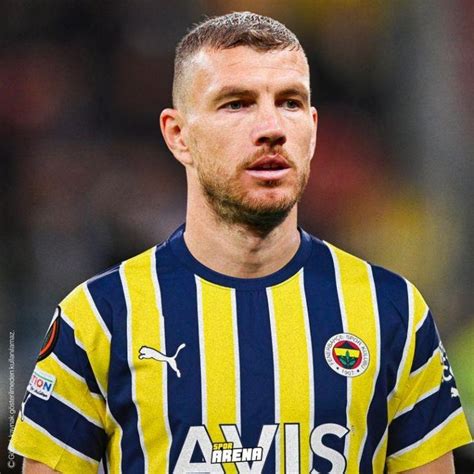 Son Dakika Fenerbah E Edin Dzeko Transferini Kap A Bildirdi Te