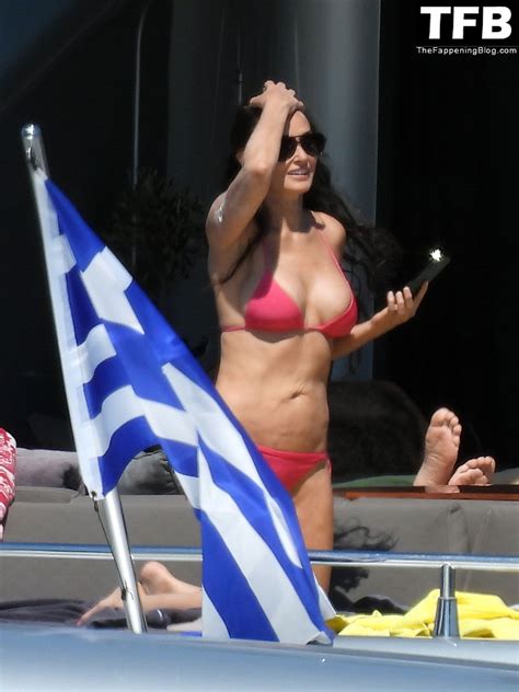 Demi Moore Looks Sensational At 59 In A Red Bikini On Vacation In