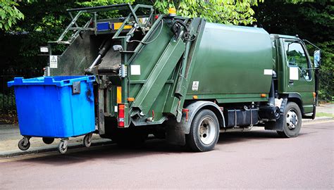 Factors To Consider When Hiring A Waste Management Company Scrmaker