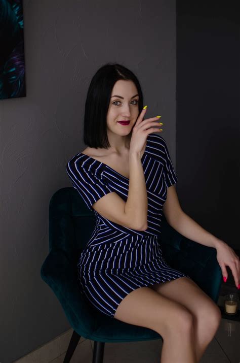 Bogdana ID 353745 From Kremenchug Ukraine 20 Years Old Gray Eyes