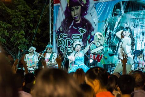 Concert Super Star Comedy Editorial Stock Image Image Of Mini 52169039