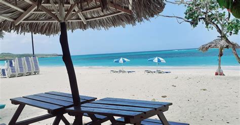 turismo playa guardalavaca  lugar paradisiaco  cuando se pueda