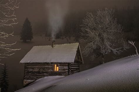 Winter Cabin Night Photos, Download The BEST Free Winter Cabin Night ...