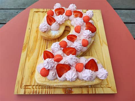 Cuisine Vid O Un Number Cake Fa On Charlotte Aux Fraises