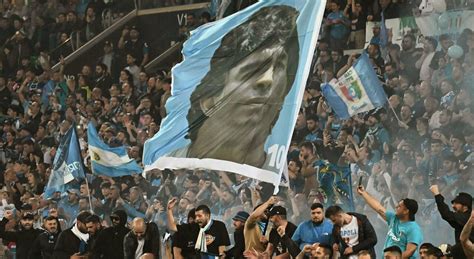 Scudetto Napoli Il Dettaglio Notato Durante L Invasione Di Campo A Udine