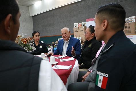 Reconoce Gobernador Víctor Castro a policías en su día El Organismo