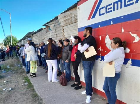 Filas Kilom Tricas Ante El Ine Para Tramitar Credenciales