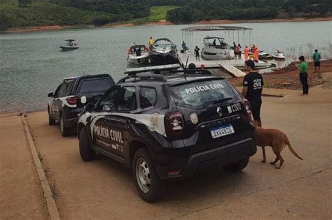 Helic Ptero Que Caiu Em Lago De Capit Lio Deve Ser Retirado Nesta