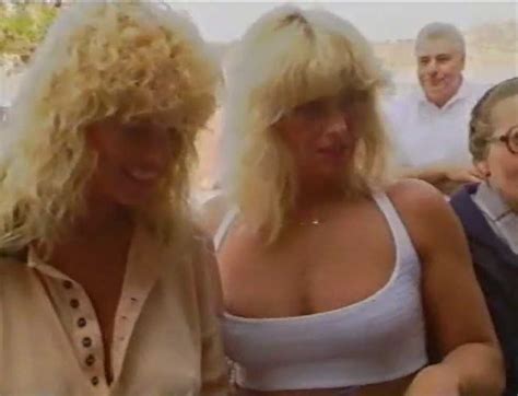 Wendy Van Wanten Biografie Van Denise De Blonde Gastvrouw Van De