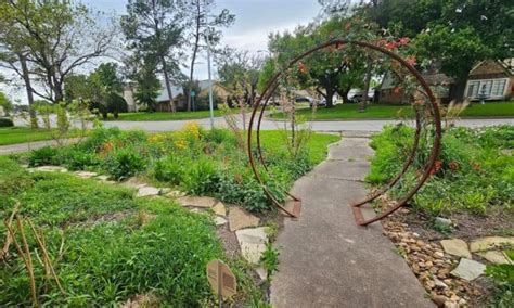 10 Awesome Native Texas Landscaping Ideas Native Backyards