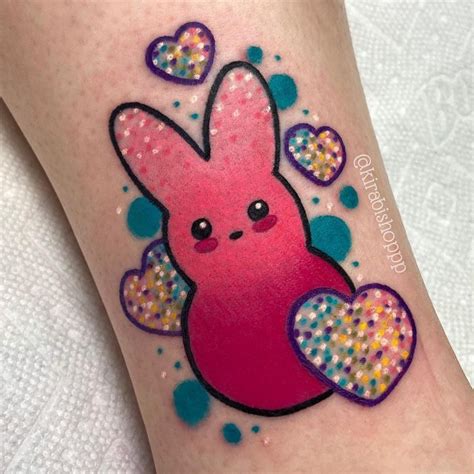 Glitter tattoo conheça o estilo de tatuagem mais brilhante de todos