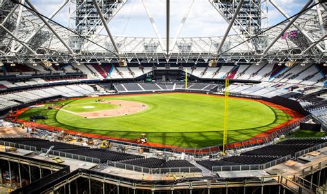 London Stadium refitted for the inaugural MLB London Series this ...