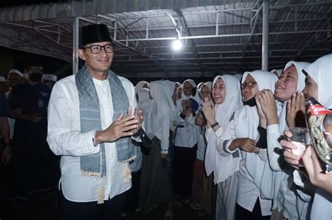 Menparekraf Sandiaga Dorong Peran Aktif Santri Dalam Ekosistem Digital