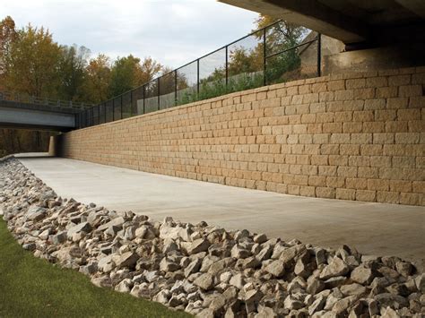 Anchor Diamond Pro Stone Cut Retaining Wall Block System