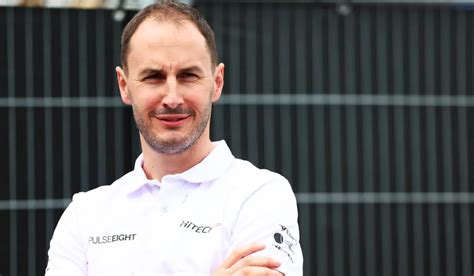 Alpine F1 Team Principal Oakes Resigns Supersport