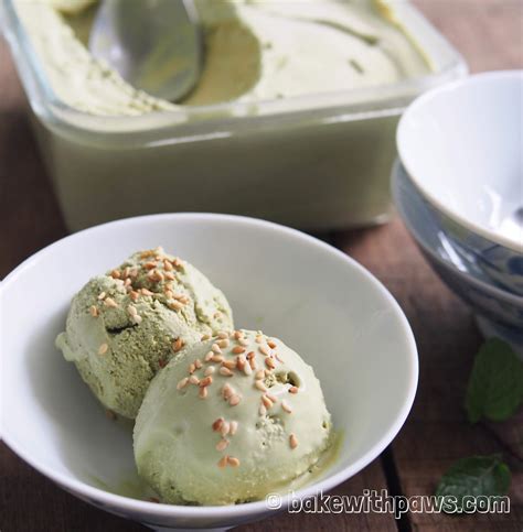 Green Tea Ice Cream - BAKE WITH PAWS