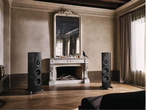 luxury italian speaker maker unveils   homage speakers