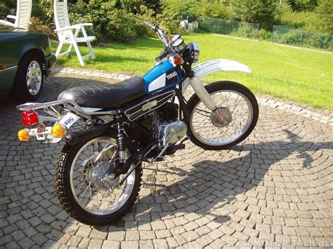 Review Of Yamaha Dt 125 E 1974 Pictures Live Photos And Description