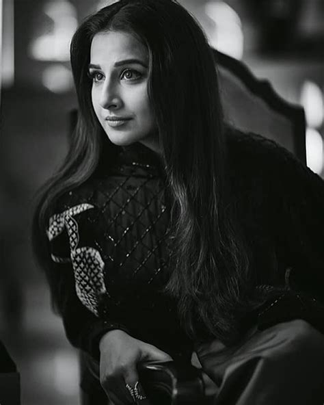 Vidya Balan के साथ यह क्या हुआ हो गईं इस धोखे का शिकार पोस्ट शेयर कर फैंस से की ये गुजारिश