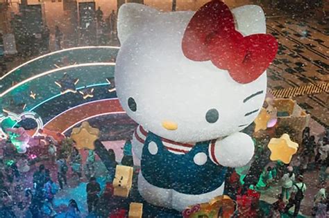 8米高hello Kitty飄雪秀必拍！三麗鷗角色大集合聖誕跨年樟宜機場變身樂園 景點