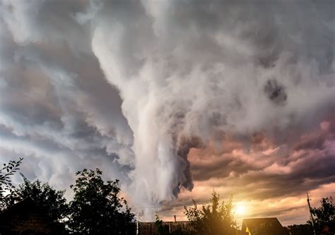 Intense Tornadoes In US More Than 30 Million People Are Still On Alert