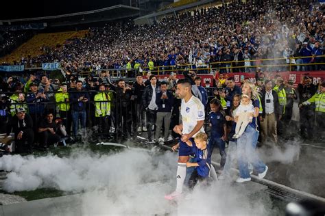 Paolo Guerrero Firmó Por Alianza Lima Y Tendrá Una Presentación Al ‘estilo Europeo Este Domingo