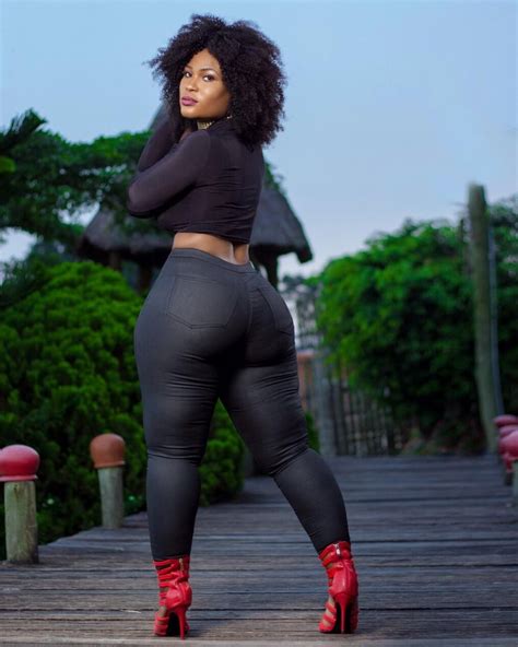 Pinterest Fashion Curvy Woman Black Beauties