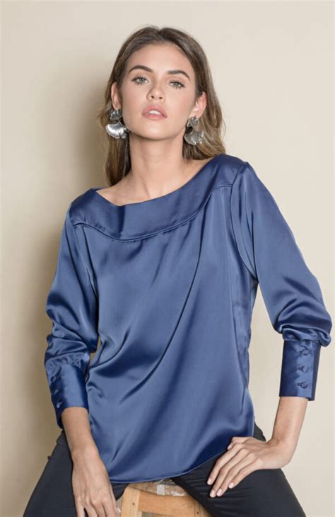 Blusa Mangas Largas Pu O Ancho Y Canes Eneache