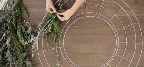 Diy Wire Wreath Form