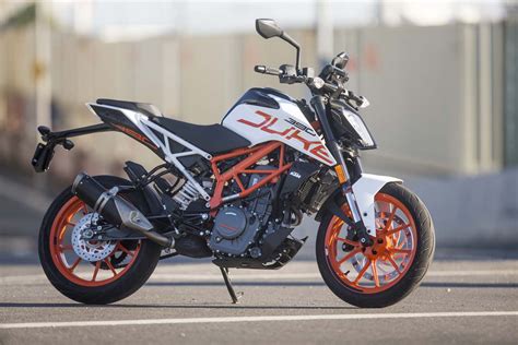 2018 Ktm 390 Duke Review Motorcyclist